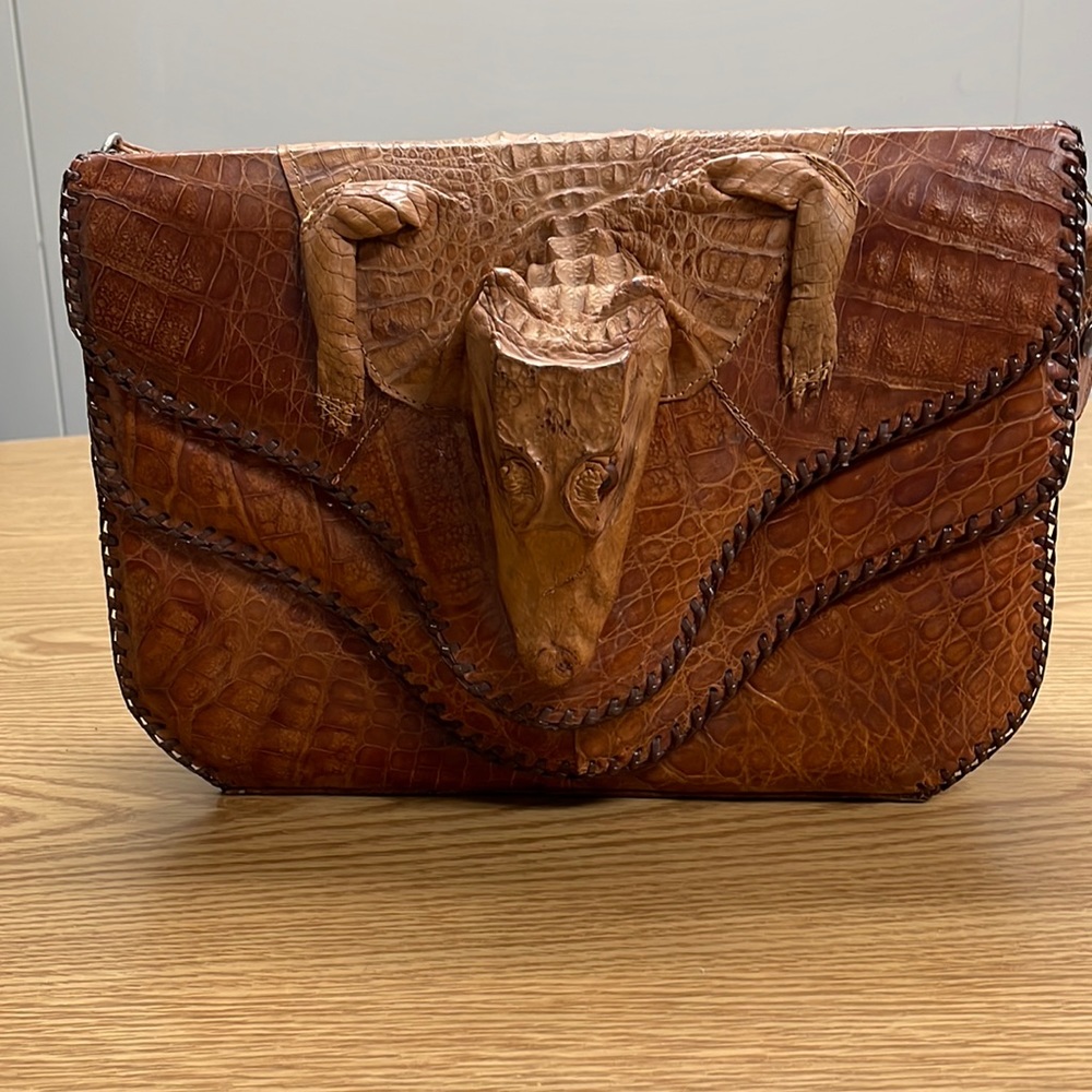 Alligator Taxidermy Purse Adjustable Strap Excellent Condition